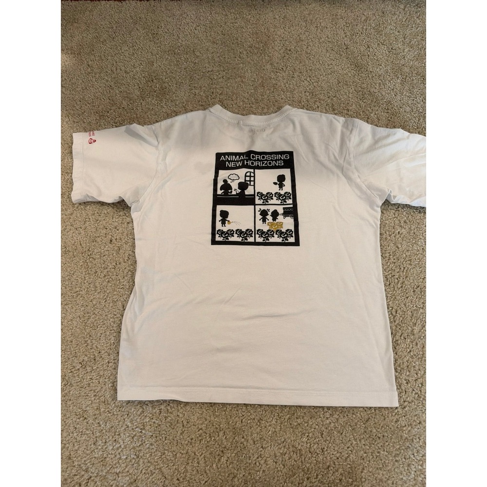 Animal Crossing New Horizons Golden Roses Official T-Shirt Unisex Medium White